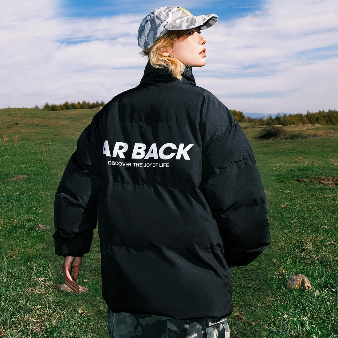 FAR BACK Logo