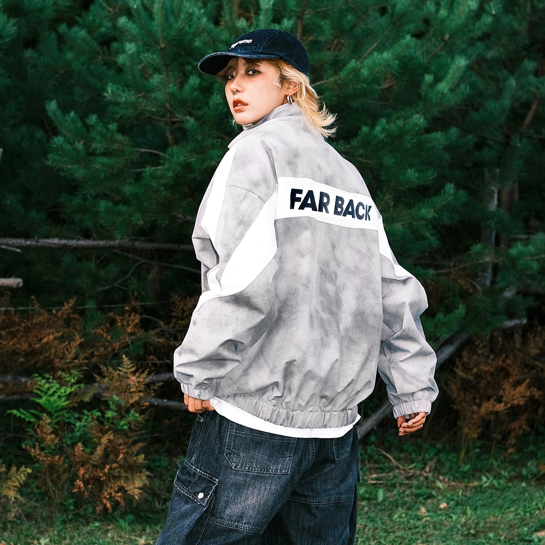 FAR BACK Logo