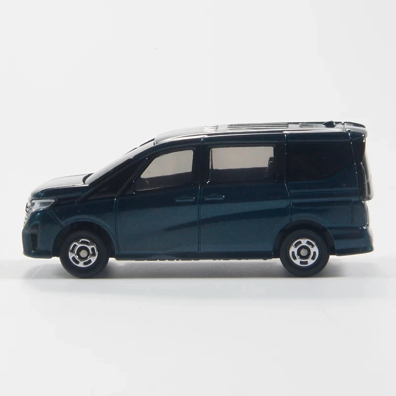 TAKARA TOMY 94SERENA