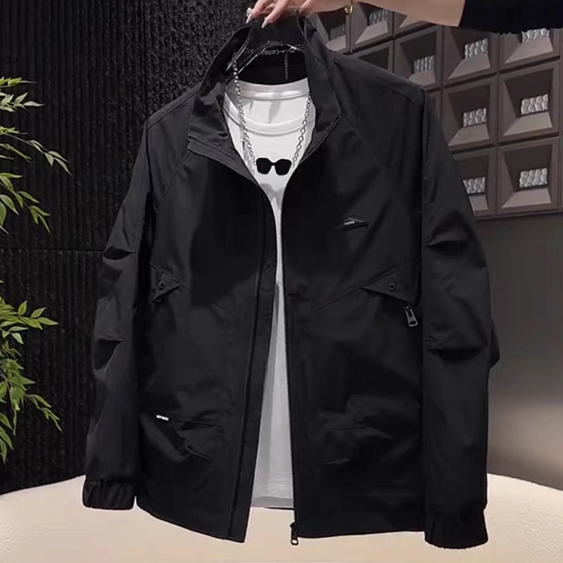 M17 STUDIO cargo