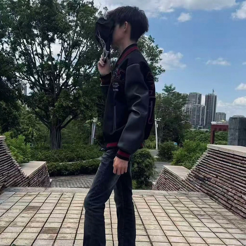 M17 STUDIO cleanfit vibe