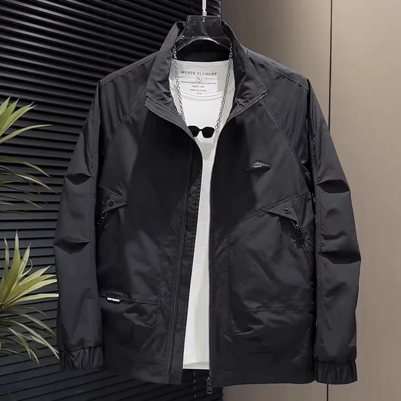 M17 STUDIO cargo