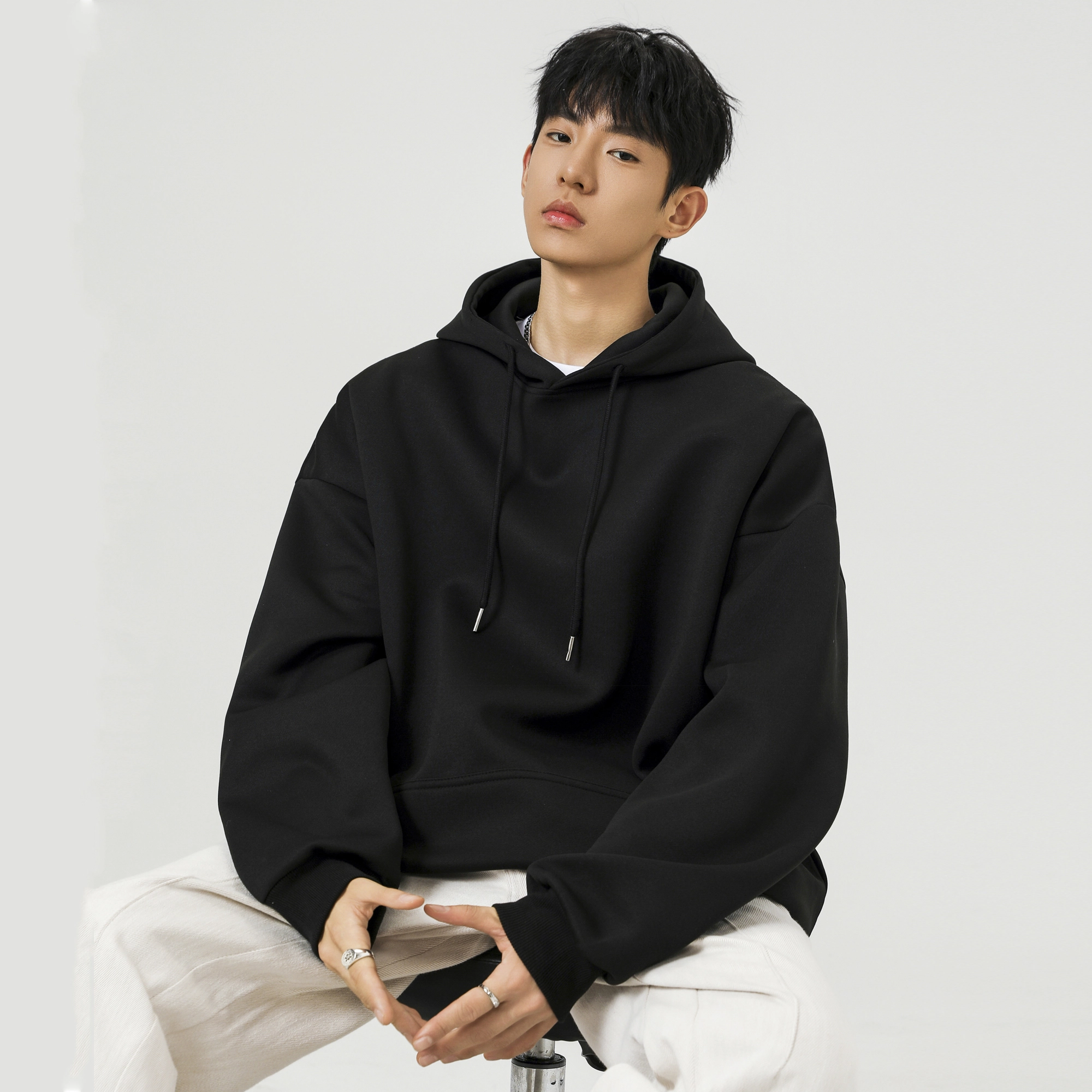 VGVX Sporty chicLOGO