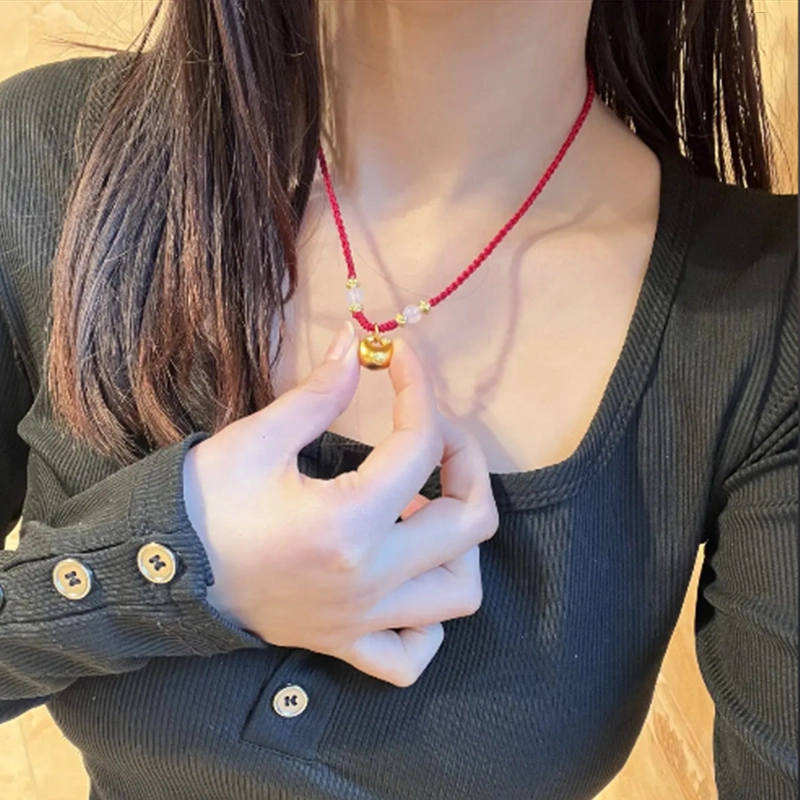 999