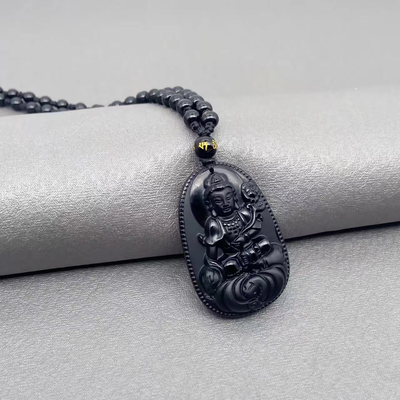 耳玺 高品质一物一证普贤菩萨蛇生肖守护神本命佛平安顺遂新中式招财进宝转运国风复古配饰好运天然 黑曜石 项链 男女同款情侣款