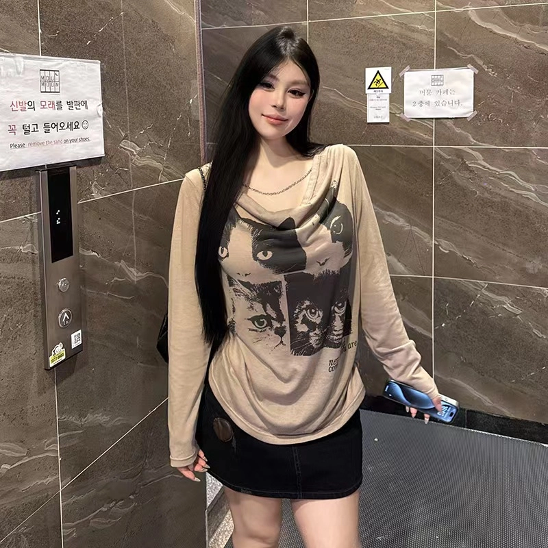 COMMA GIRL T