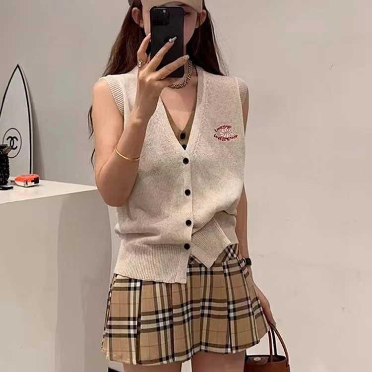 COMMA GIRL V