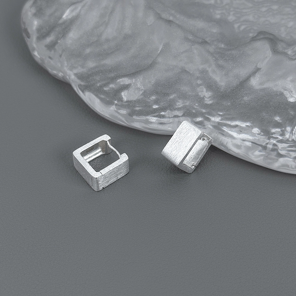 MONI JEWELLERY S925