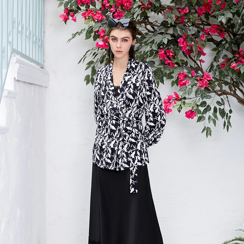 BESIONIA SS23 V