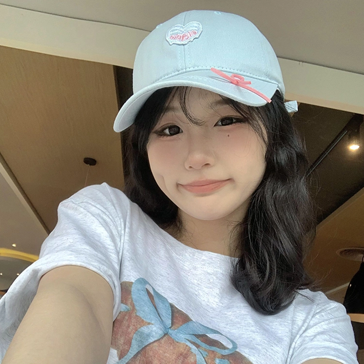 雅鹿 可爱小煤球爱心刺绣户外出行甜酷辣妹蝴蝶结软糯风时尚潮流百搭大头围显脸小防晒遮阳 棉 鸭舌帽 男女同款情侣款