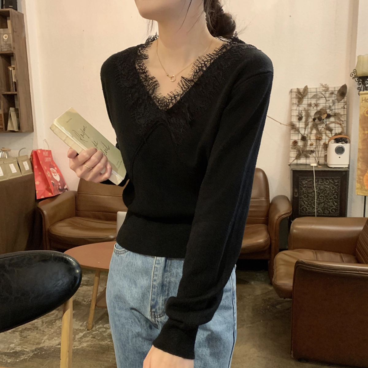 V