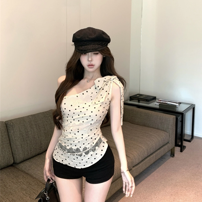 水中花 纯欲甜美波点蕾丝拼接不规则斜肩辣妹绝美外穿吊带 女款