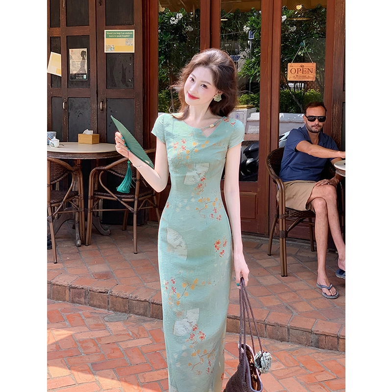 水中花 百搭气质简约时尚短袖连衣裙 女款
