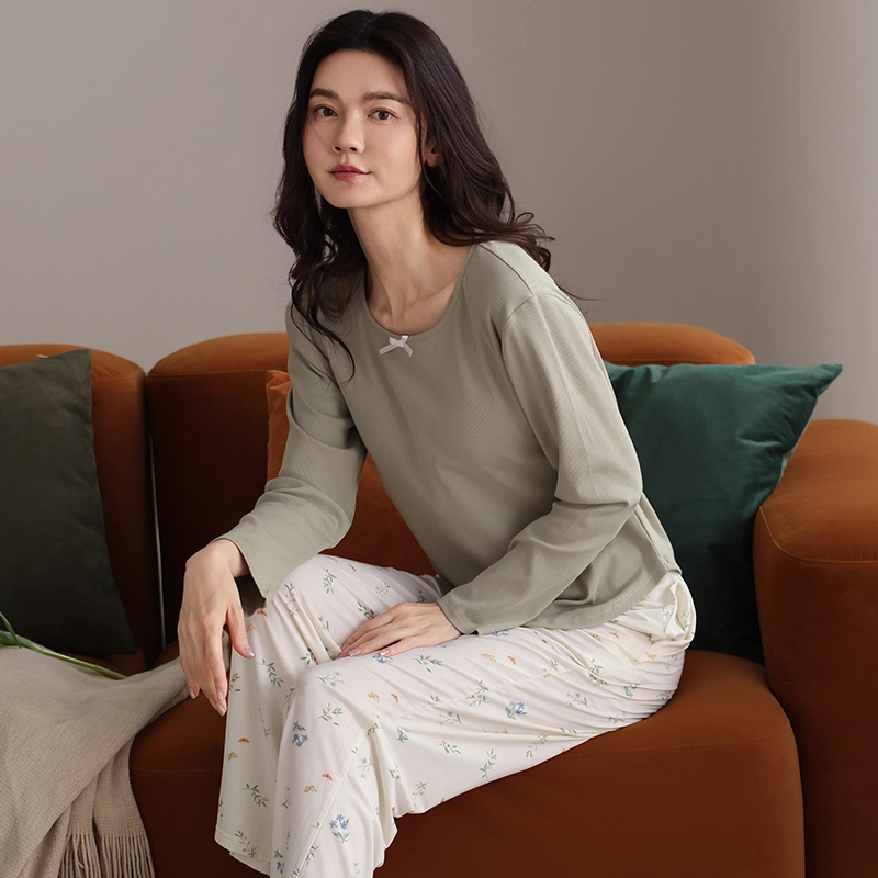 夏芬妍 时尚简约亲肤蝴蝶结叶子纯棉螺纹带胸垫圆领套头家居服舒适休闲长袖长裤可外穿春秋款睡衣套装 女款 绿杏色