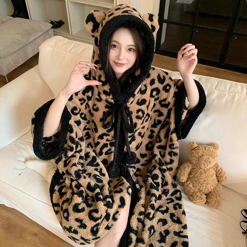 夏芬妍 柔软亲肤时尚豹纹卡通连帽珊瑚绒家居服睡衣加厚保暖长袖可外穿秋冬款睡袍 女款 棕色