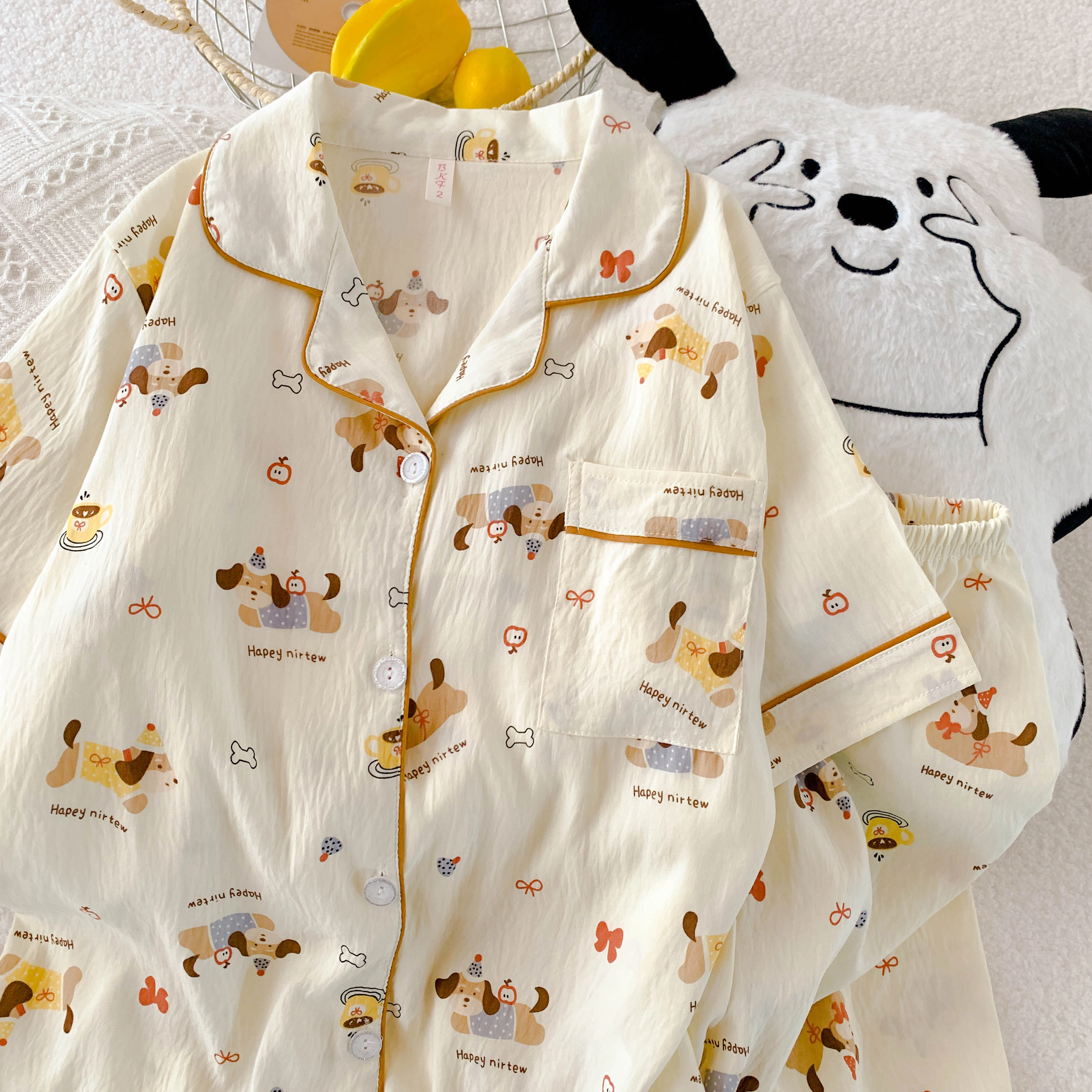 夏芬妍 柔软舒适欢乐腊肠狗云朵棉翻领开衫家居服亲肤休闲短袖短裤可外穿睡衣套装 女款 杏色
