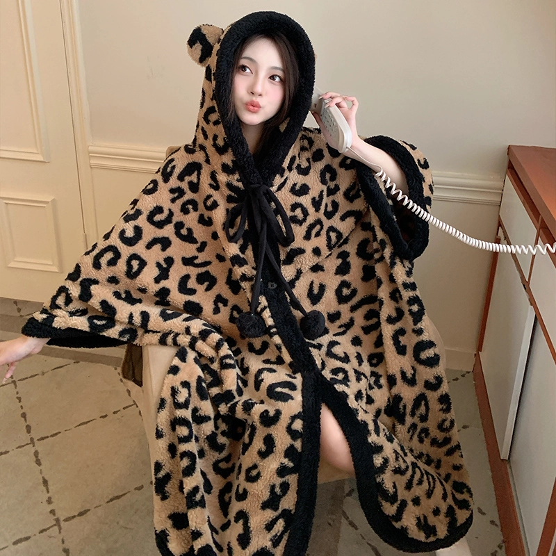夏芬妍 柔软亲肤时尚豹纹卡通连帽珊瑚绒家居服睡衣加厚保暖长袖可外穿秋冬款睡袍 女款 棕色