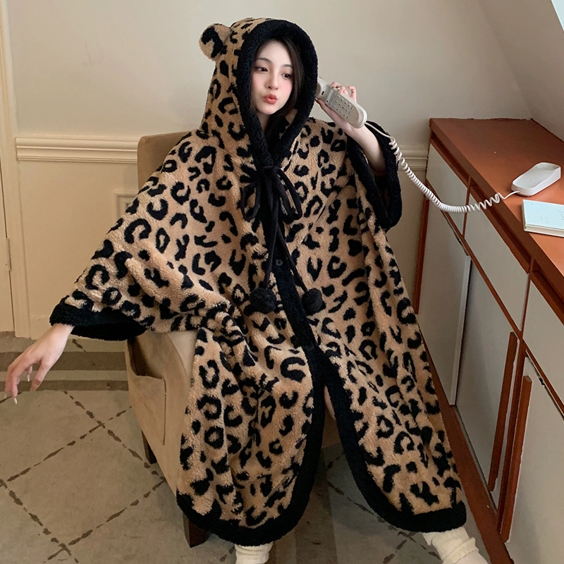 夏芬妍 柔软亲肤时尚豹纹卡通连帽珊瑚绒家居服睡衣加厚保暖长袖可外穿秋冬款睡袍 女款 棕色