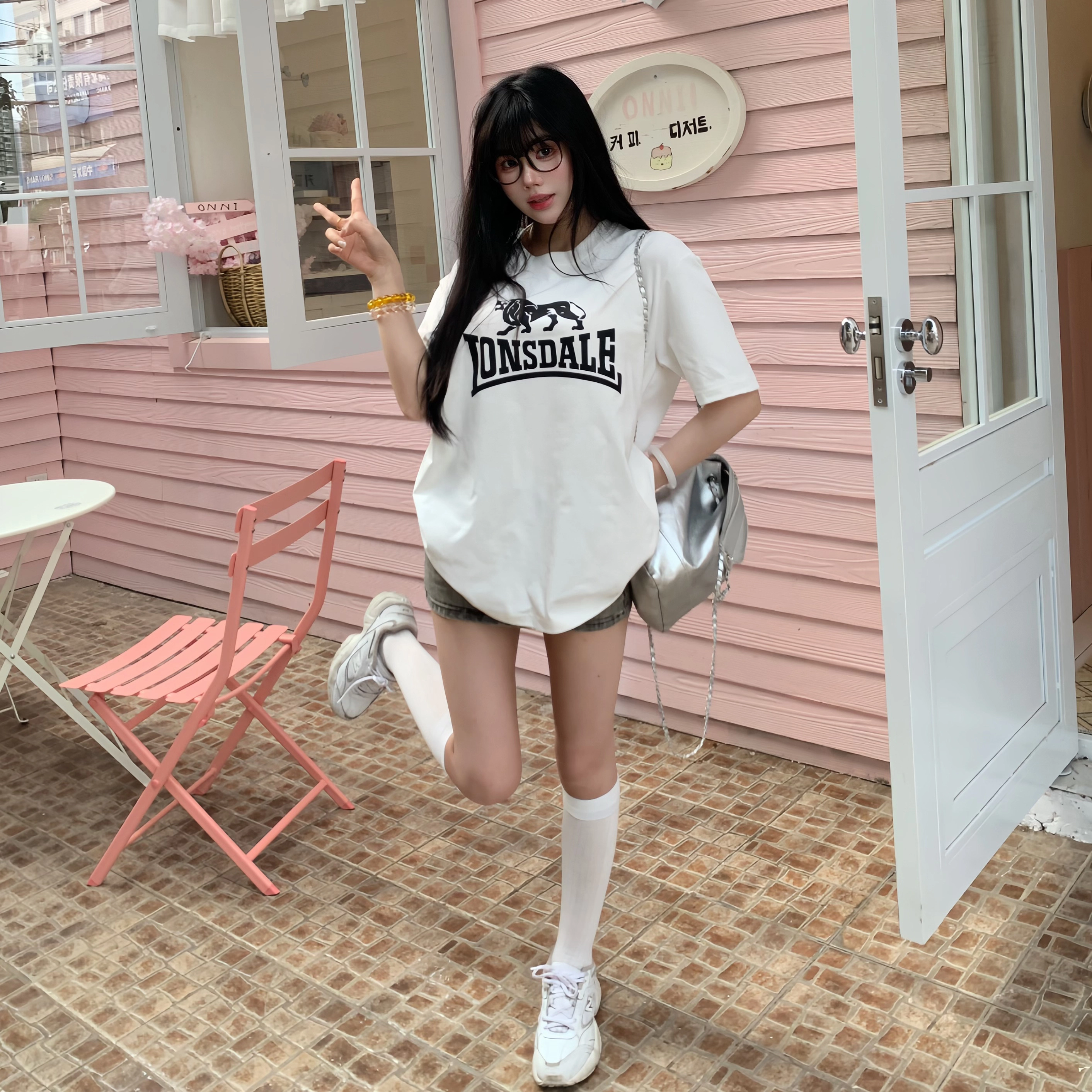 LONSDALE T