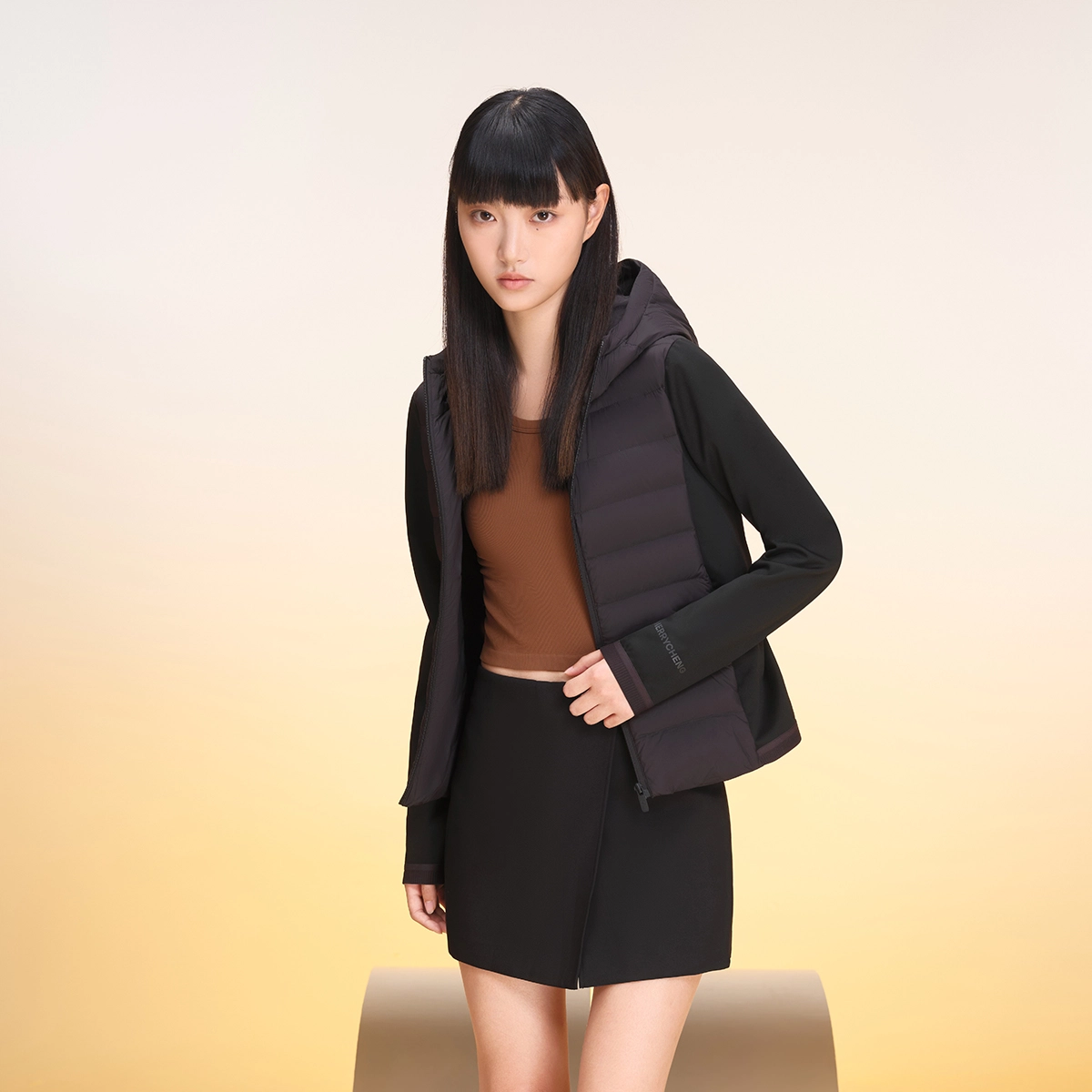 美力城 轻薄短款三防面料修身显瘦保暖羽绒服 男女同款