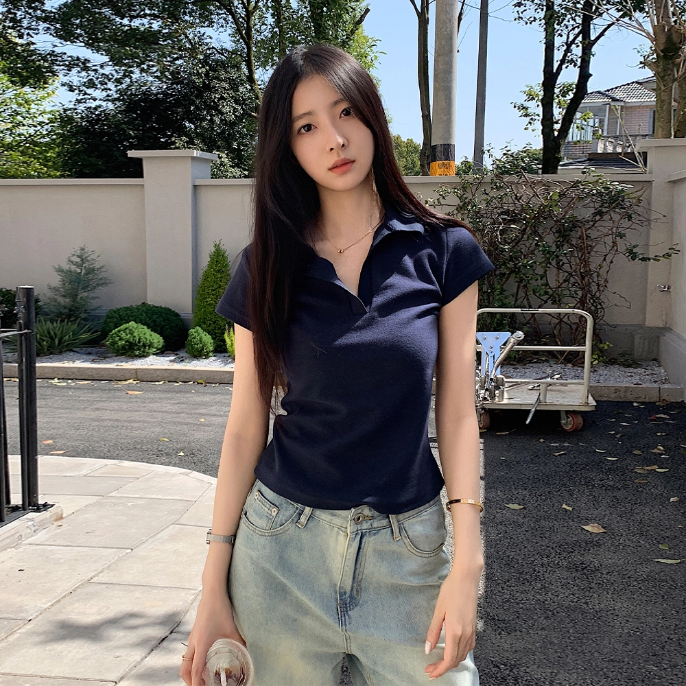 VS WHAT buff polo T