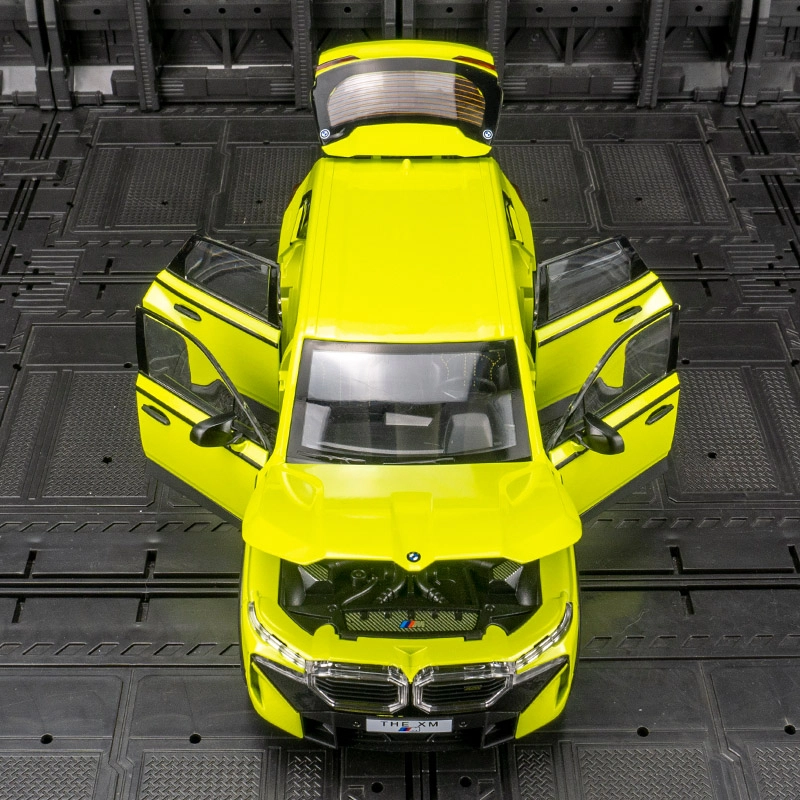 BABYS 1ST XMSUV