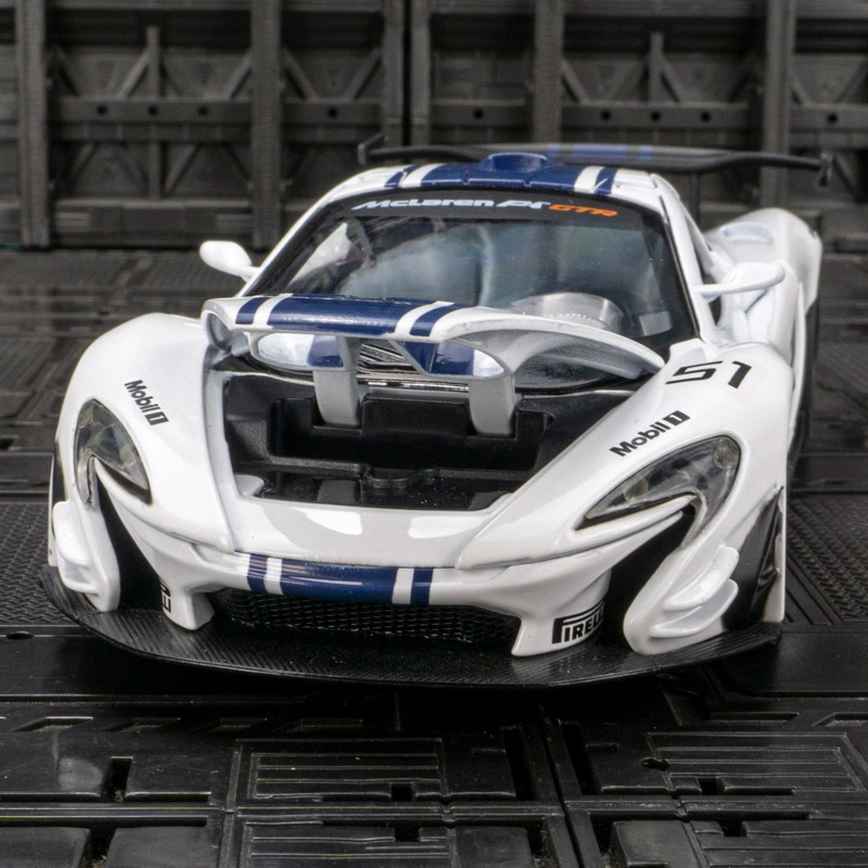 BABYS 1ST P1 GTR