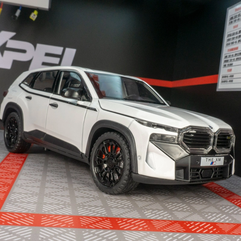 BABYS 1ST XMSUV