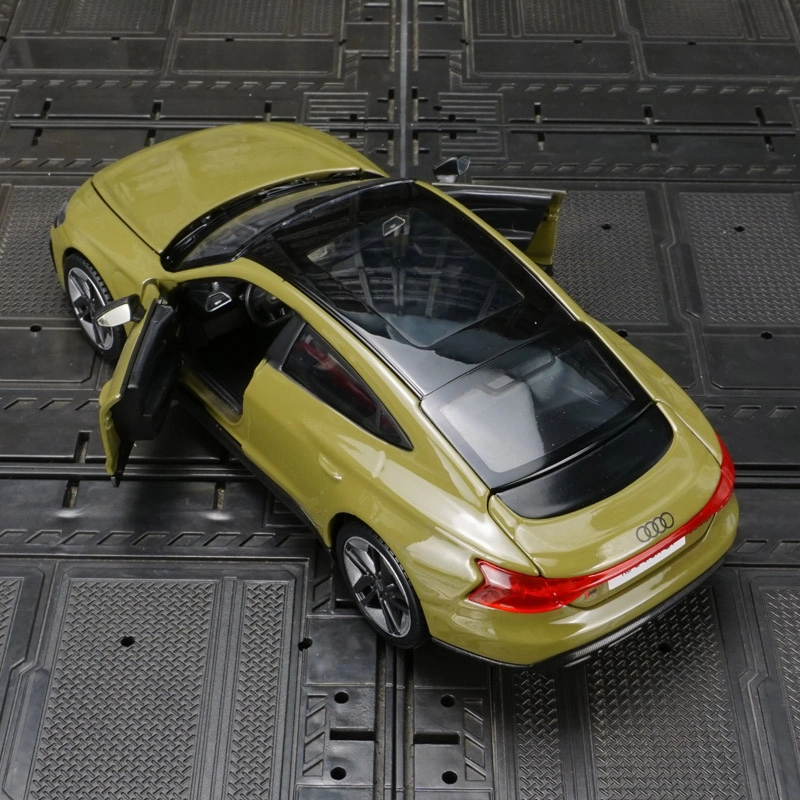 BABYS 1ST RS e-tron GT 2022 19.3cm