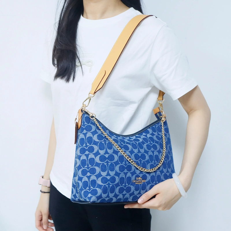 COACH LAUREL 31