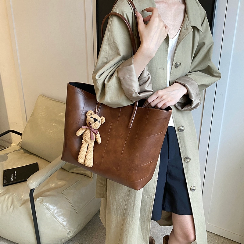 OKEKE pu Tote
