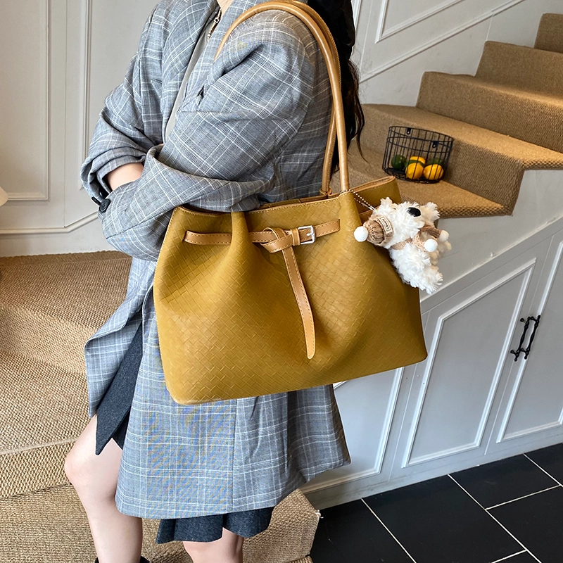 OKEKE pu Tote