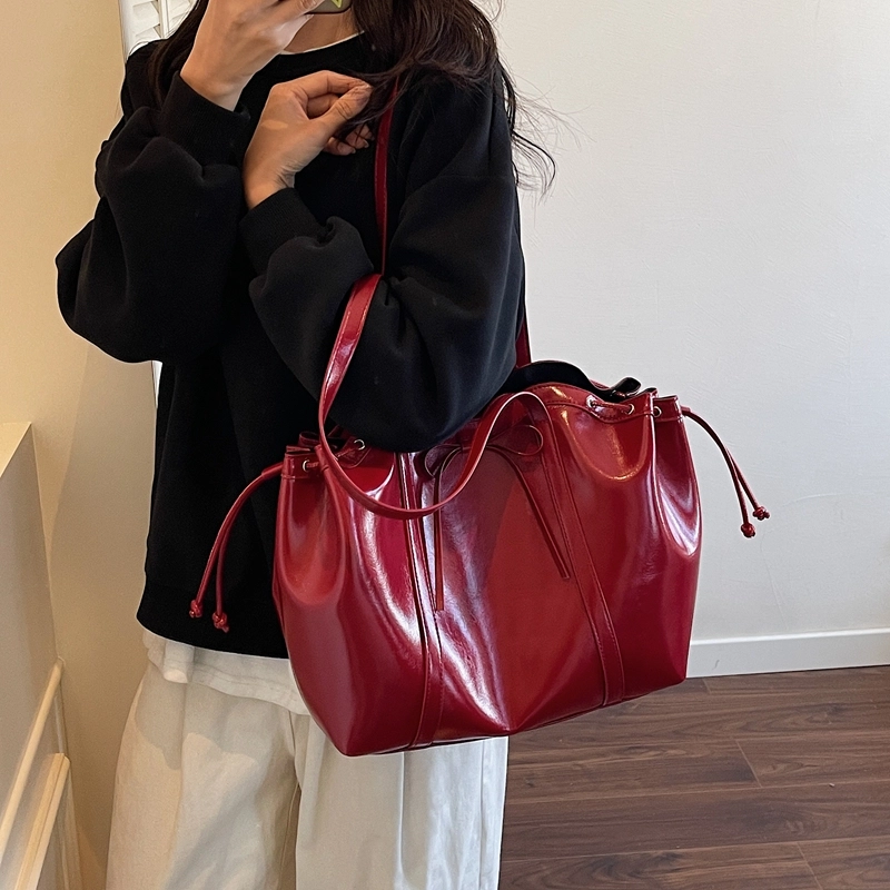 OKEKE PU Tote