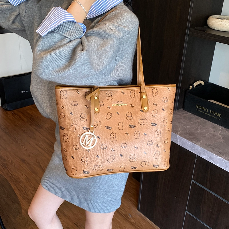 OKEKE pu Tote