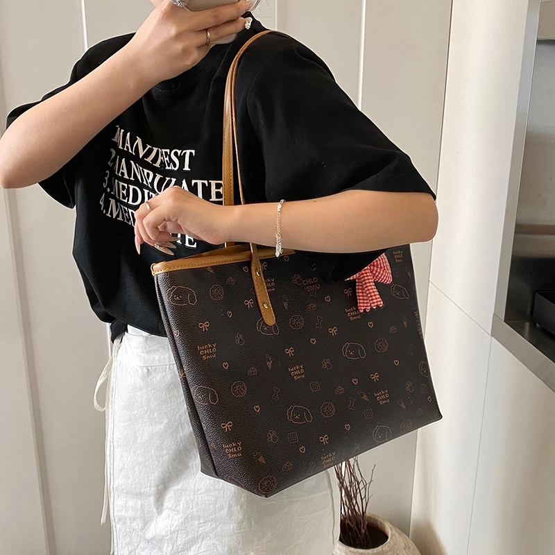 OKEKE PU Tote