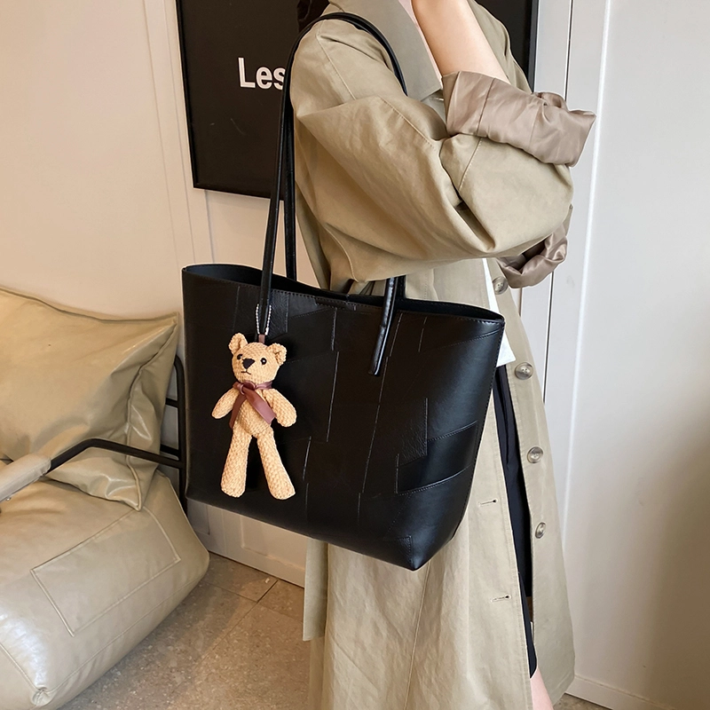 OKEKE pu Tote