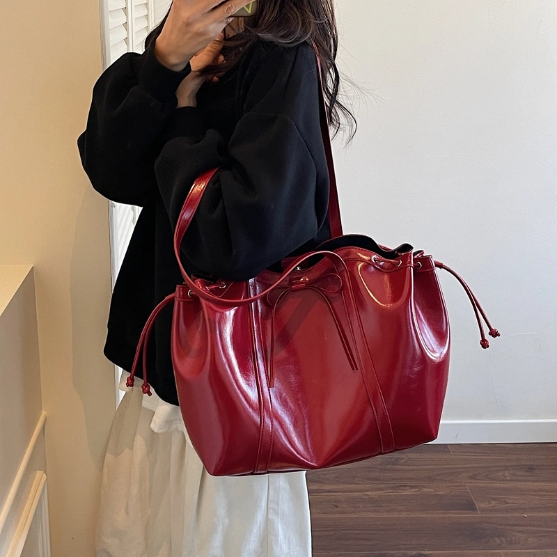 OKEKE PU Tote