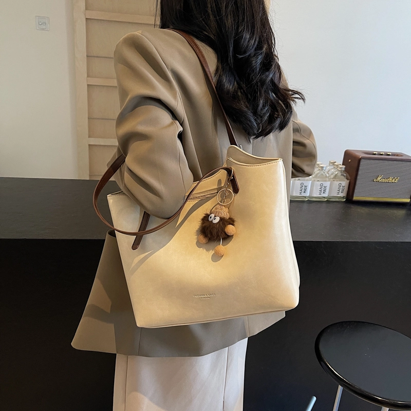 OKEKE PU Tote