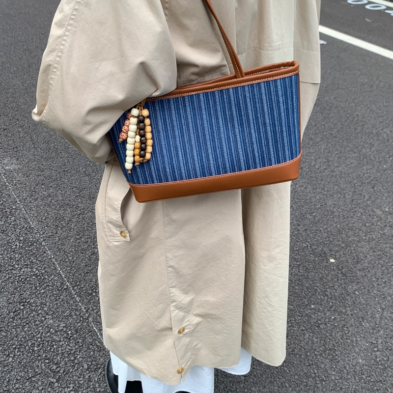 OKEKE pu Tote