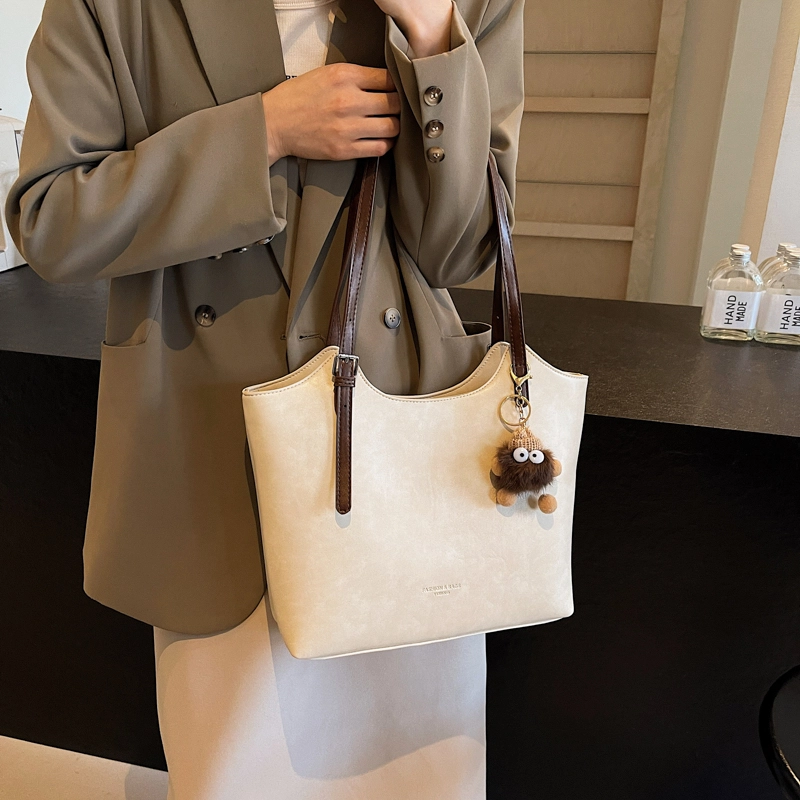 OKEKE PU Tote