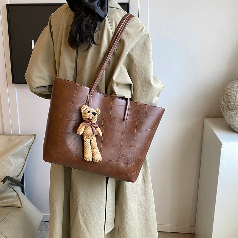 OKEKE pu Tote
