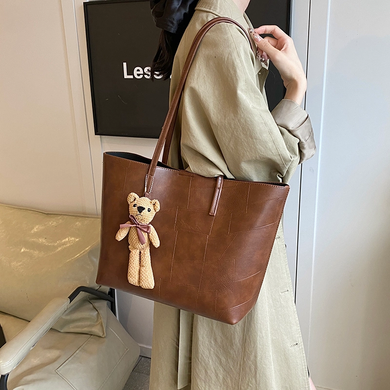 OKEKE pu Tote