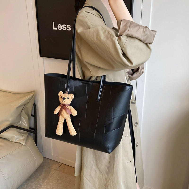 OKEKE pu Tote