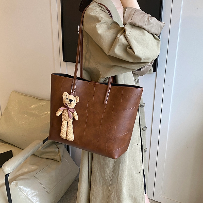 OKEKE pu Tote