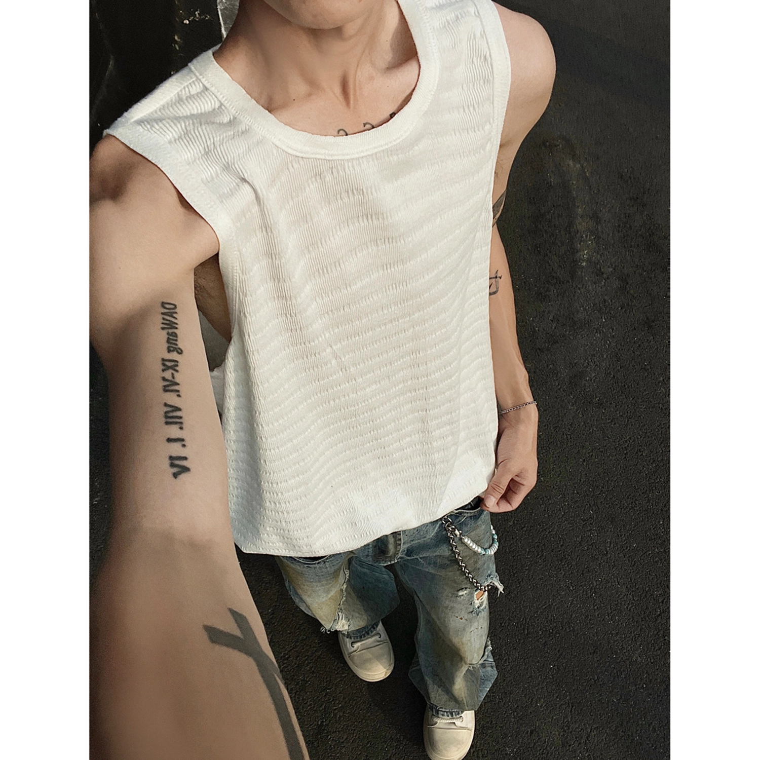 GOODHENLCE T