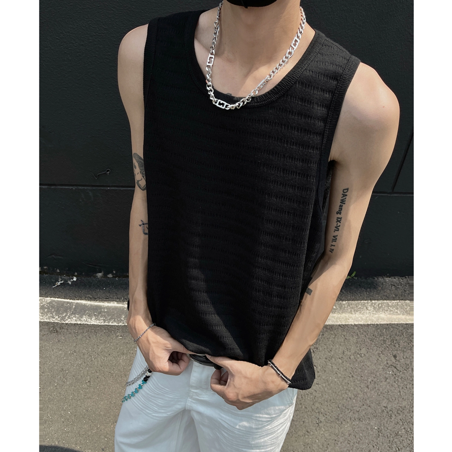 GOODHENLCE T