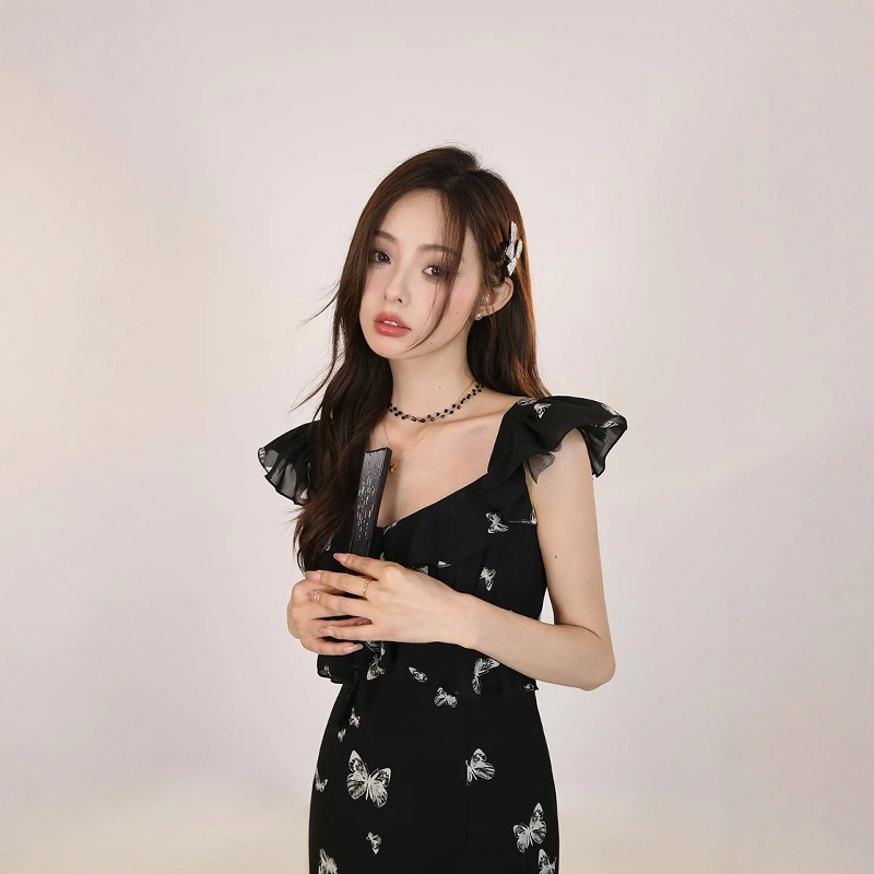 格子苔 高级感法式小飞袖碎花穿搭收腰简约短袖连衣裙 女款