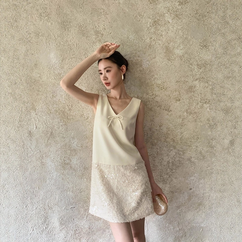 格子苔 法式小众高级亮片裙女夏季设计感气质吊带连衣裙 女款