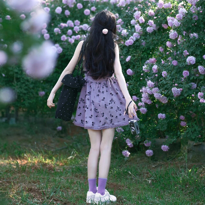 格子苔 甜辣妹碎花流苏挂脖收腰气质设计感小个子短裙夏季吊带连衣裙 女款