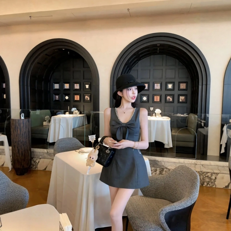 格子苔 千金风甜美短裙夏季收腰显瘦设计感气质性感法式背心女无袖连衣裙 女款